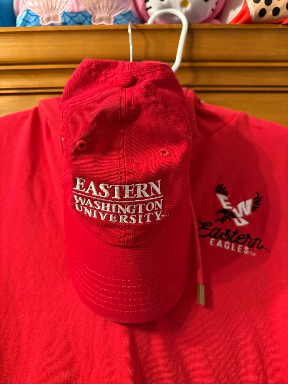 Red Eastern Hat